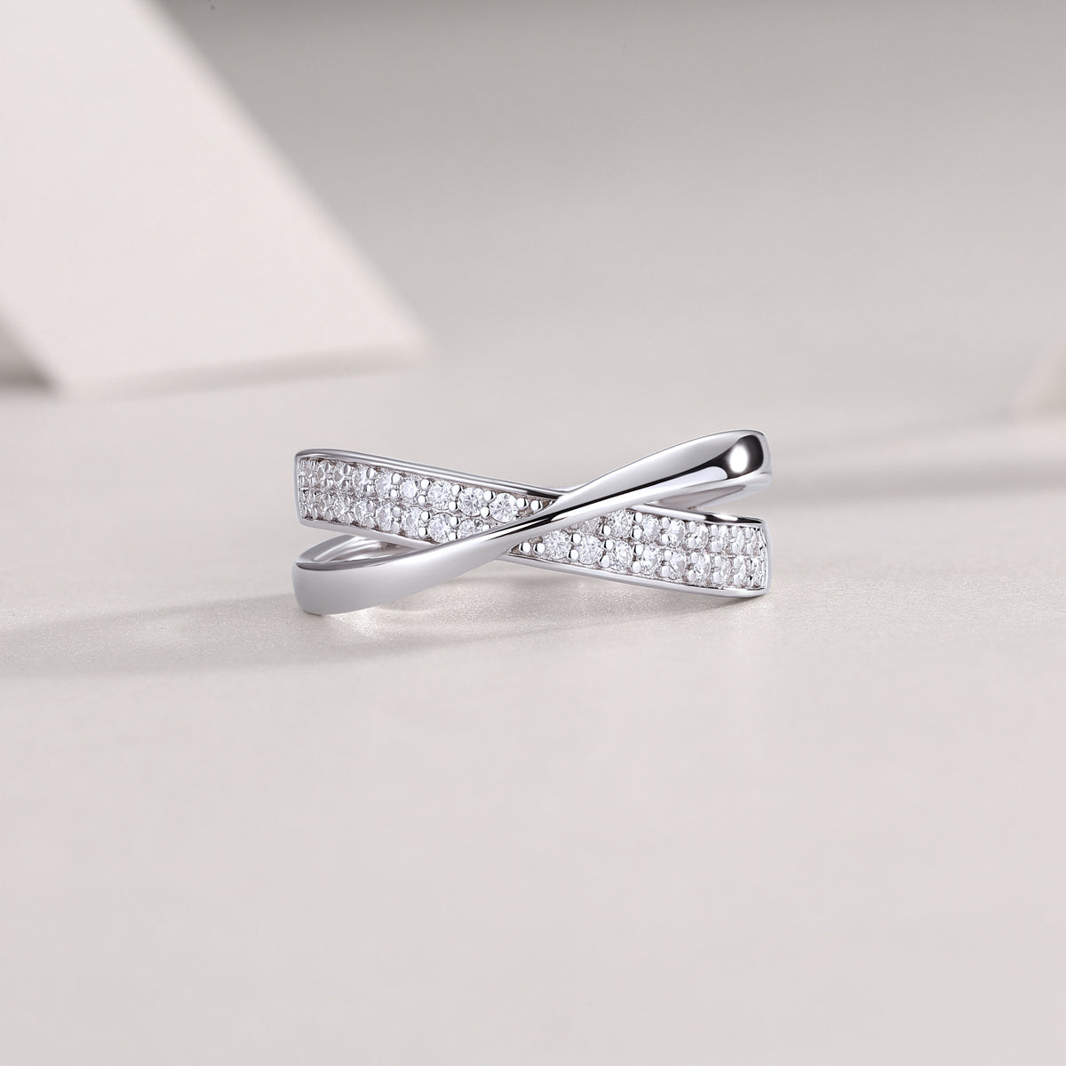 Criss Cross Band - GRA Certified Moissanite | Platinum Plated Sterling Silver