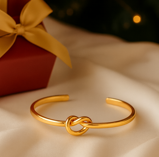 Knot Cuff Bracelet - 14k gold plated