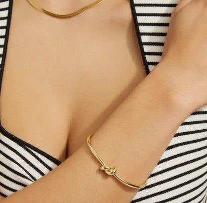 Knot Cuff Bracelet - Gold Plated Brass